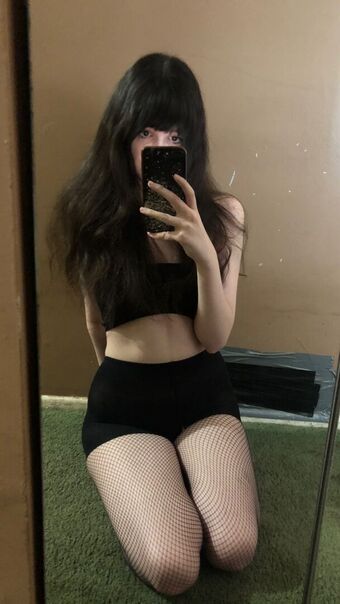 Palediary Nakenläckor OnlyFans Foto 10
