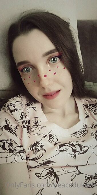 peacedukecb Nakenläckor OnlyFans Foto 5