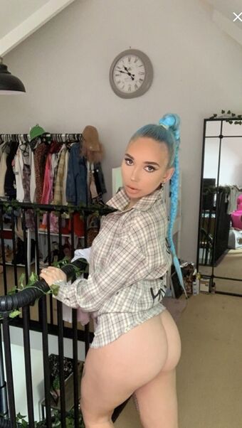 Peach100 Nakenläckor OnlyFans Foto 19
