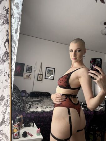 Pepper_dagger Nakenläckor OnlyFans Foto 11