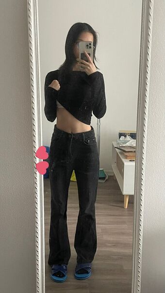 Persimmonmi Nakenläckor OnlyFans Foto 17