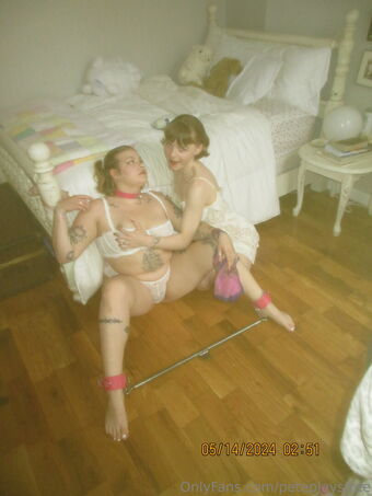 peteplaysfree Nakenläckor OnlyFans Foto 39