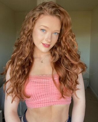 phoebeisginger
