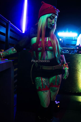 Pikacheekss Nakenläckor OnlyFans Foto 30