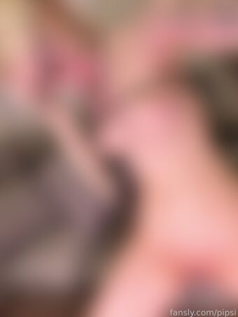 pipsi Nakenläckor OnlyFans Foto 30