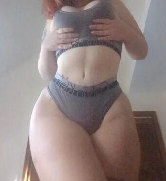 PixieAmaryllis Nakenläckor OnlyFans Foto 14