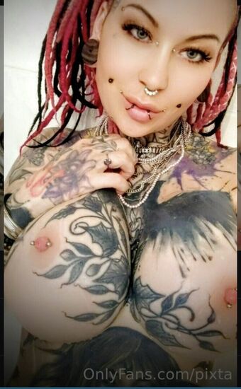 Pixta Nakenläckor OnlyFans Foto 20