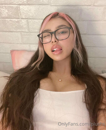 plushs Nakenläckor OnlyFans Foto 11