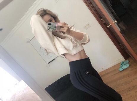Plushys Nakenläckor OnlyFans Foto 22
