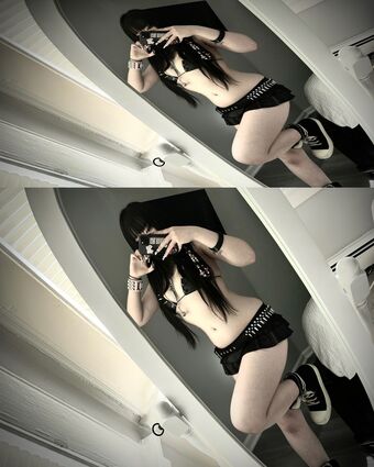 prayersfromsaint Nakenläckor OnlyFans Foto 10