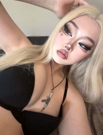 prayersfromsaint Nakenläckor OnlyFans Foto 13
