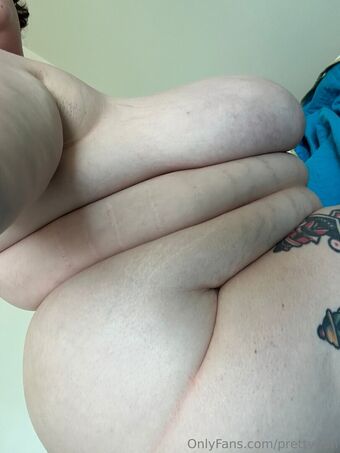 pretty38h Nakenläckor OnlyFans Foto 1