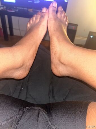 prettyginalex Nakenläckor OnlyFans Foto 10