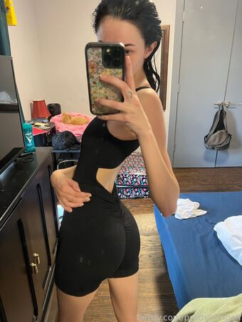 prettyyangell Nakenläckor OnlyFans Foto 35