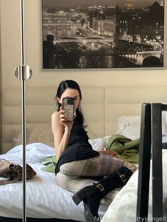 prettyyangell Nakenläckor OnlyFans Foto 39