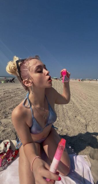 Programmedbitch Nakenläckor OnlyFans Foto 7