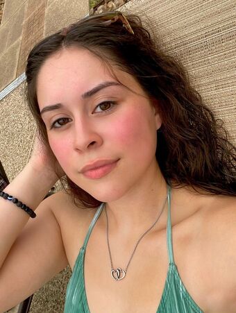 prrettypeachy Nakenläckor OnlyFans Foto 16
