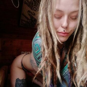 psychedelic_mess Nakenläckor OnlyFans Foto 32