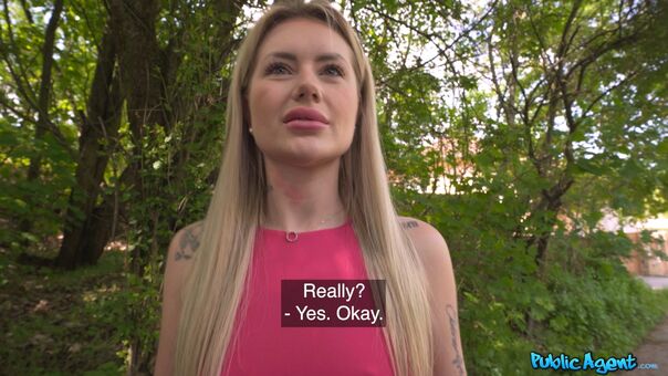 Public Agent Nakenläckor OnlyFans Foto 126