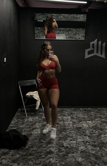 pumasupremacy Nakenläckor OnlyFans Foto 9