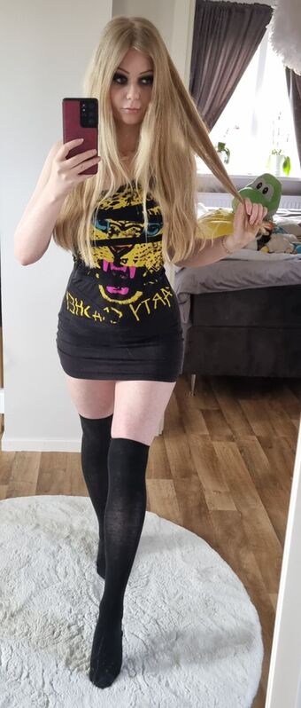 Purrluna Nakenläckor OnlyFans Foto 38