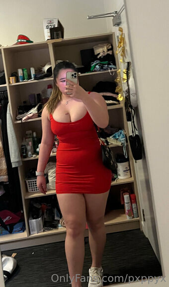 pxppyx Nakenläckor OnlyFans Foto 1