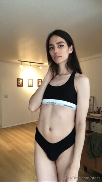 qtess Nakenläckor OnlyFans Foto 22