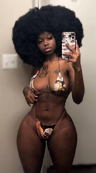 Quediaz Nakenläckor OnlyFans Foto 31