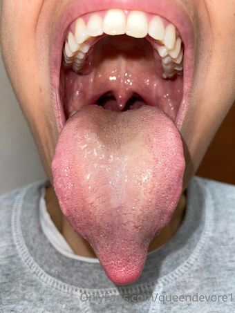 queendevore1 Nakenläckor OnlyFans Foto 17