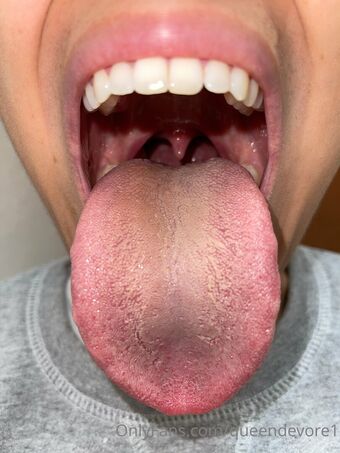 queendevore1 Nakenläckor OnlyFans Foto 18