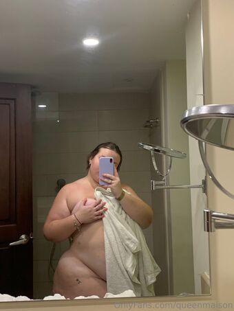 queenmaison Nakenläckor OnlyFans Foto 32