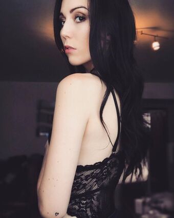 rainingbliss Nakenläckor OnlyFans Foto 14