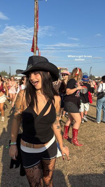 Ramona Marquez Nakenläckor OnlyFans Foto 42