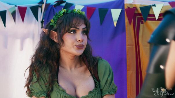 Rana Katana Nakenläckor OnlyFans Foto 110