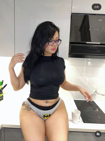 Raphyrose Nakenläckor OnlyFans Foto 18