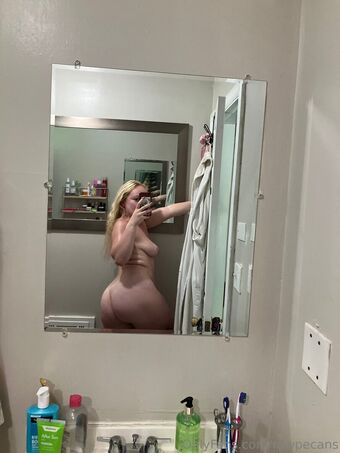 rawpecans Nakenläckor OnlyFans Foto 8