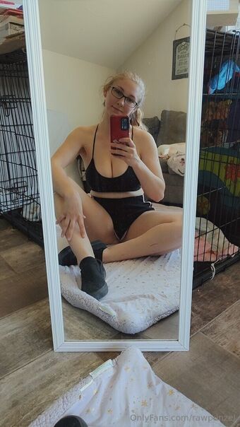rawpunzel Nakenläckor OnlyFans Foto 9