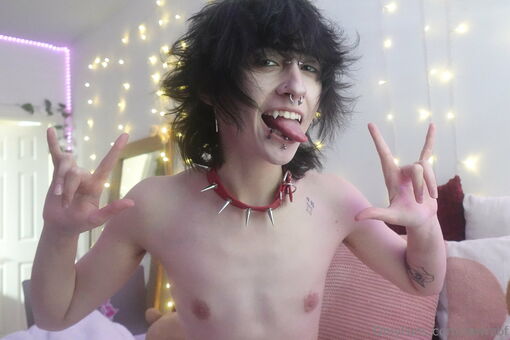 Rawrzbf Nakenläckor OnlyFans Foto 21