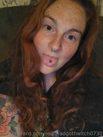 redheadgothwitch0730