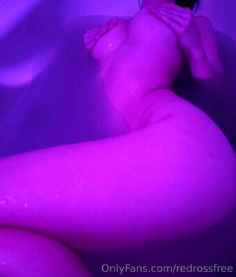 RedRoss Nakenläckor OnlyFans Foto 20