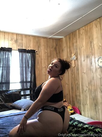 reefercheefer21 Nakenläckor OnlyFans Foto 12