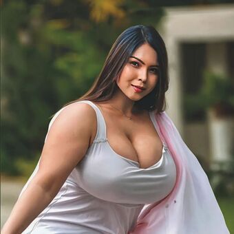 Richa Dutt Nakenläckor OnlyFans Foto 15