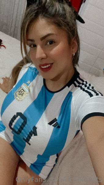 richbreasts Nakenläckor OnlyFans Foto 15
