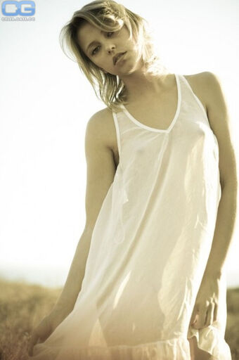 Riley Voelkel Nakenläckor OnlyFans Foto 7