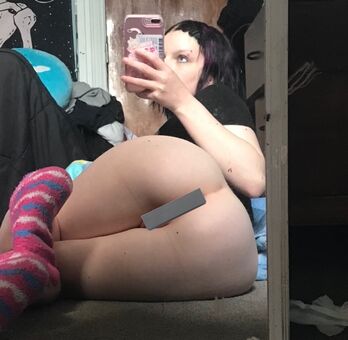 ripcaseyy Nakenläckor OnlyFans Foto 4