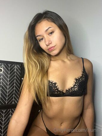 rlunas Nakenläckor OnlyFans Foto 11