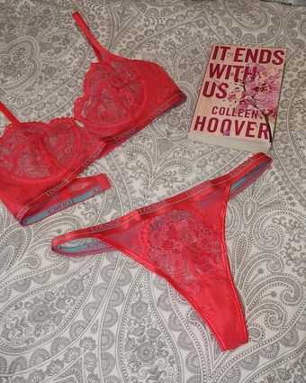 Robyn Emily Nakenläckor OnlyFans Foto 30