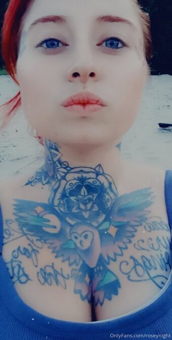 roseynight Nakenläckor OnlyFans Foto 19
