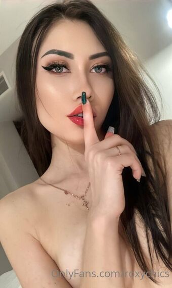 roxychics Nakenläckor OnlyFans Foto 8