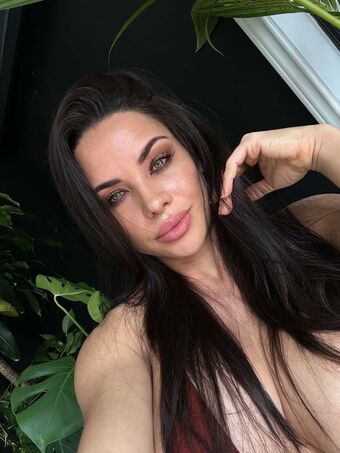 Roxyqueflexx Nakenläckor OnlyFans Foto 39